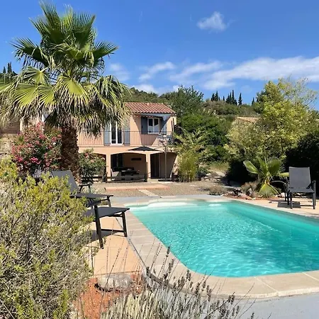 Les Hauts D'embres Ferienhaus *